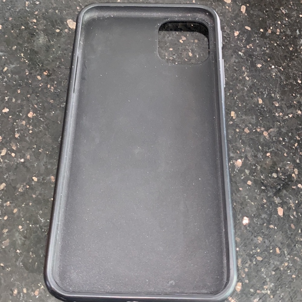 Phone case - Picture 4 of 9